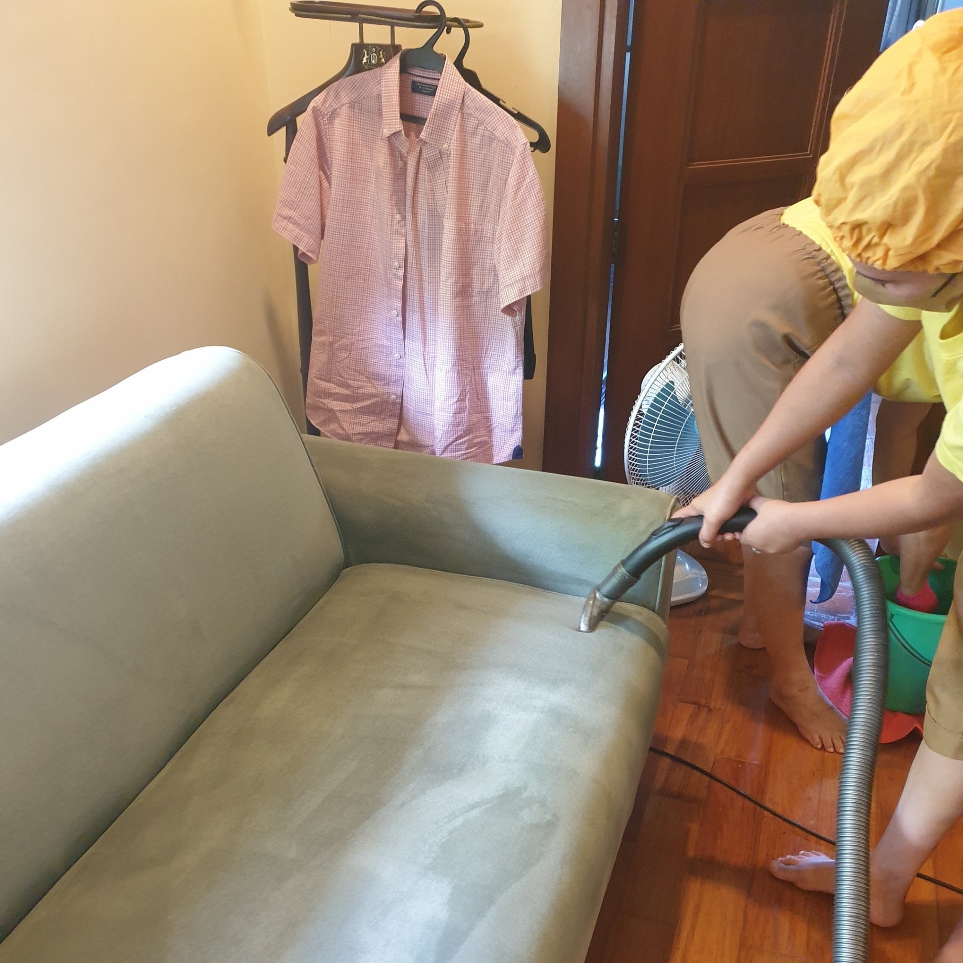 Upholstery Cleaning Couch Sofa